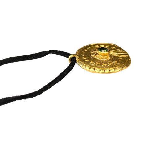 18ct Gold Ra Pendant with Australian Teal Parti Sapphire SeragaEngland SE8271 3 18ct Gold Ra Pendant with Australian Teal Parti Sapphire SeragaEngland SE8271 3