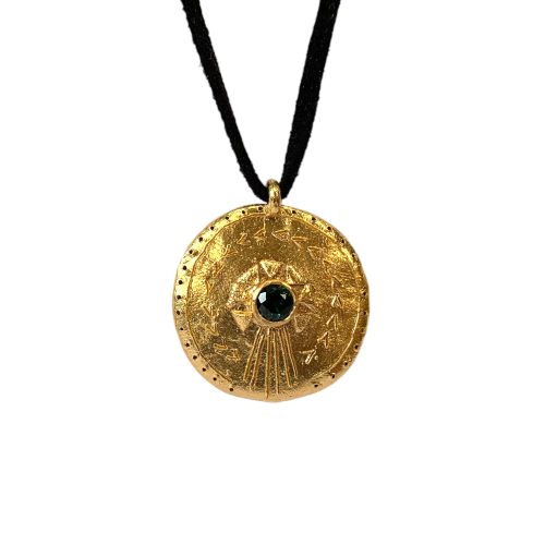 18ct Gold Ra Pendant with Australian Teal Parti Sapphire SeragaEngland SE8271 9 18ct Gold Ra Pendant with Australian Teal Parti Sapphire SeragaEngland SE8271 9