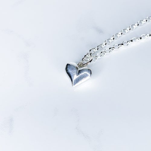 Love Heart Charm or Pendant in Silver or Gold SeragaEngland SE7831-5 Love Heart Charm or Pendant in Silver or Gold SeragaEngland SE7831-5